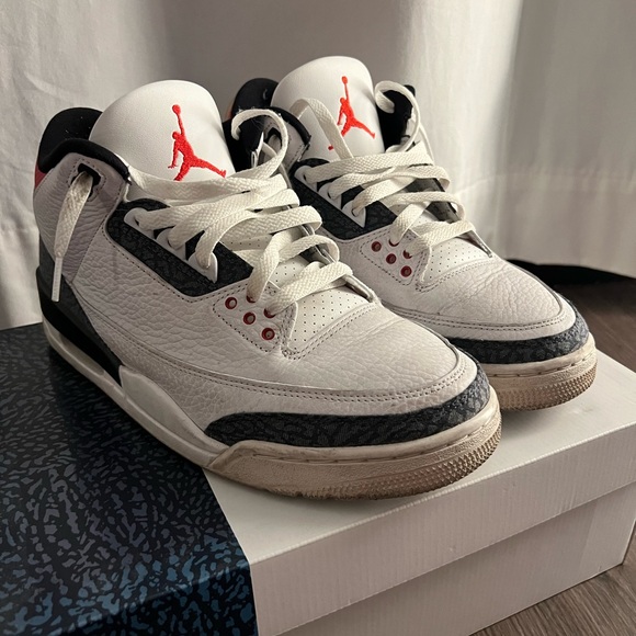 Jordan 3 Fire Red - Picture 1 of 8